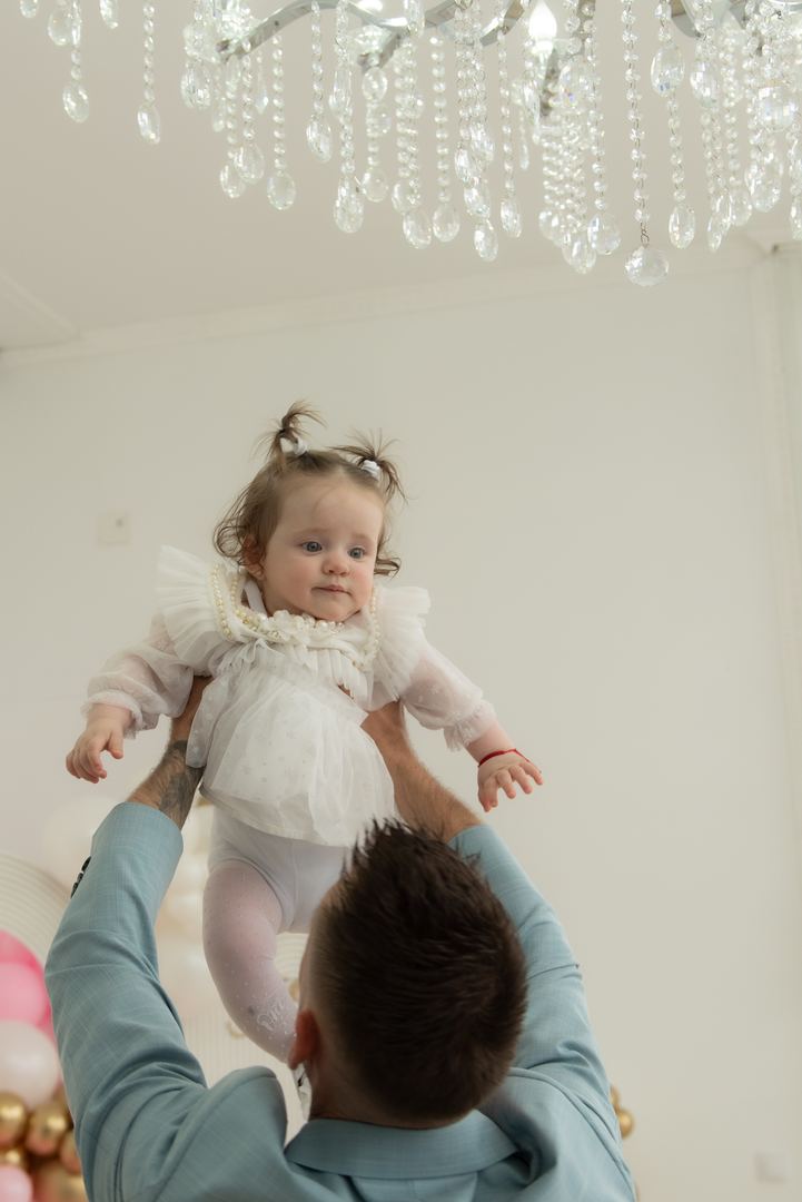 Detalii de botez — Demeter Studios